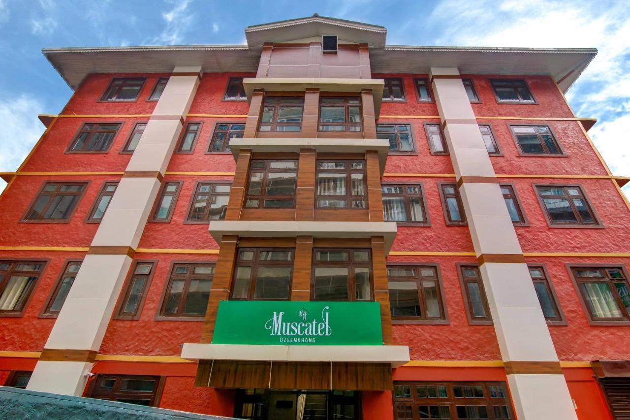 Muscatel Central Hotel - Dzeemkhang ガントク エクステリア 写真