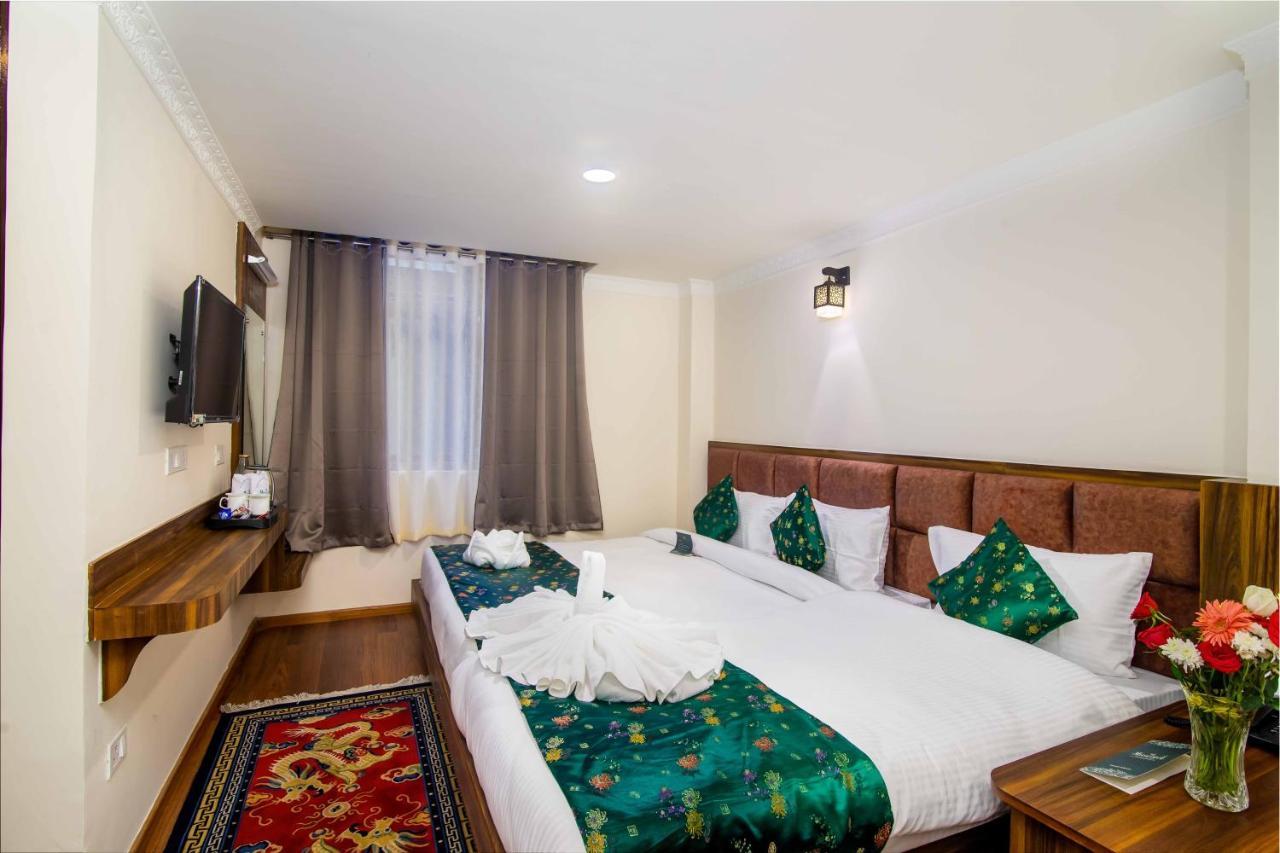 Muscatel Central Hotel - Dzeemkhang ガントク エクステリア 写真
