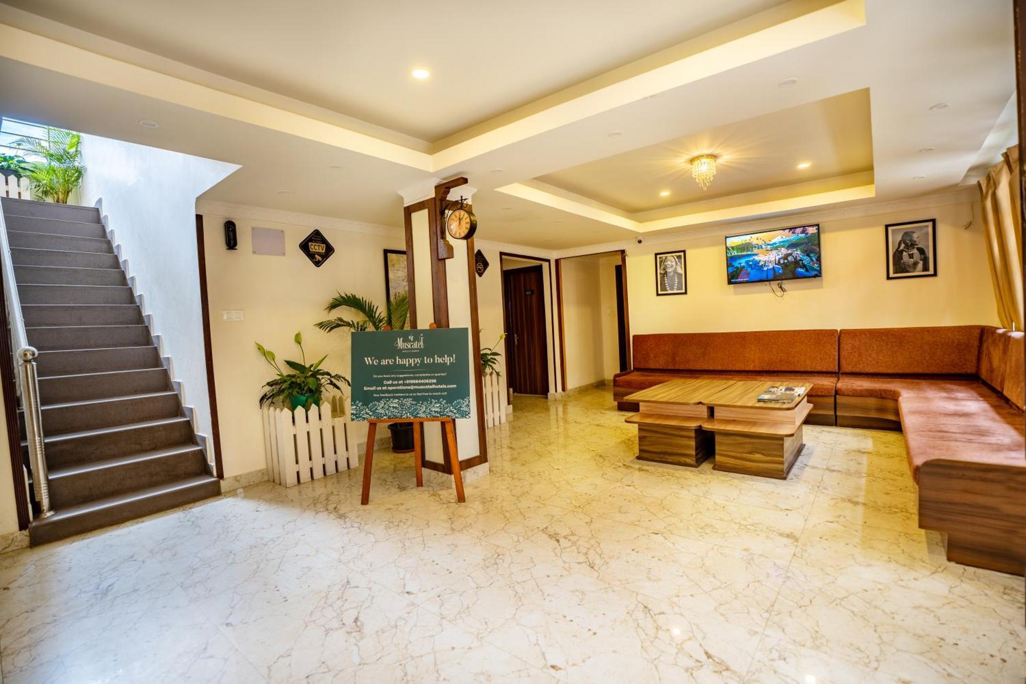 Muscatel Central Hotel - Dzeemkhang ガントク エクステリア 写真